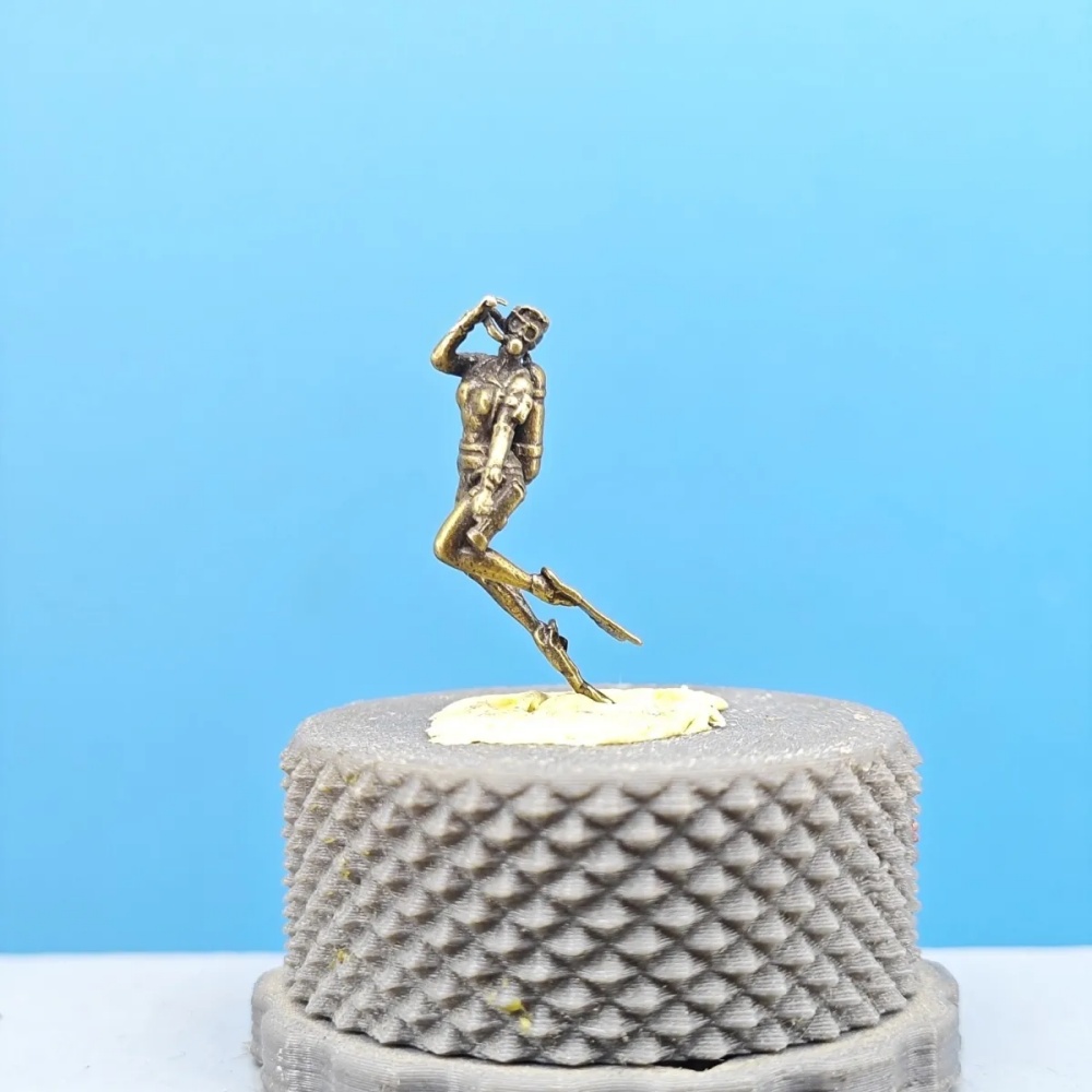 Aquarium Mini Fish - ヴィンテージ真鍮女性ダイバーミニフィギュア水槽装飾デスクトップコレクタブル像水中ジオラマ装飾品ギフト