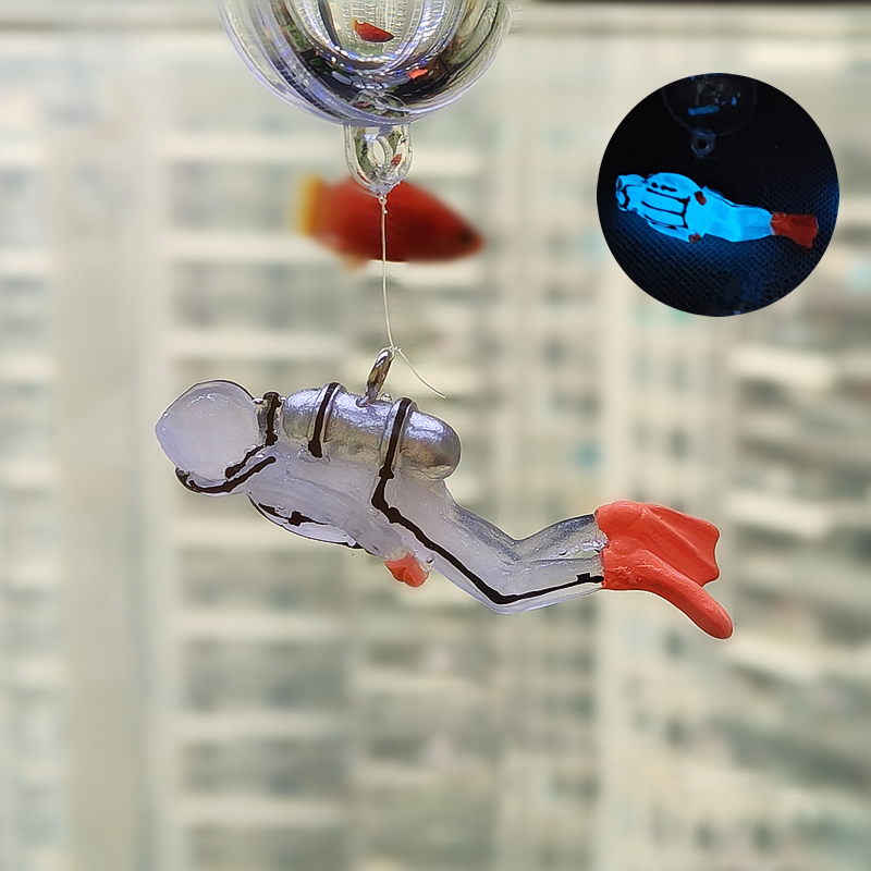 水族館の装飾フローティング漫画発光ダークダイバーボール Aq - Aquarium Fish Ball のレビューと価格